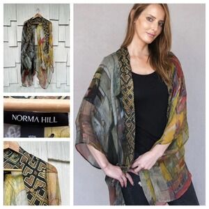 Norma Hill African Abstract Silk kimono OS‎